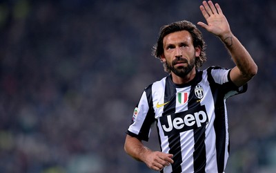 广发电竞焦点-乌克兰队门将低级失误送礼