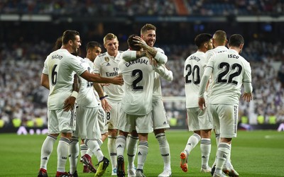 广发电竞精华-克鲁格进球后诺伊尔狂奔半场庆祝